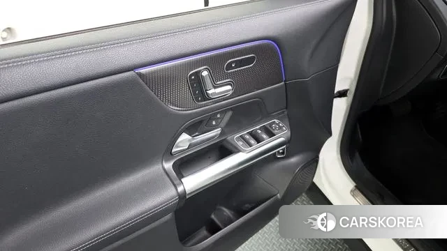 Mercedes-Benz GLA - Class H247 id 3038259 из Кореи 8