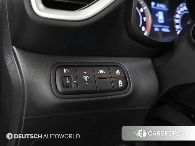 Hyundai Venue id 3044516 из Кореи 8