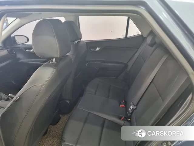 Kia Stonic id 3494865 из Кореи 8