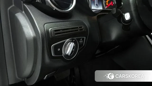 Mercedes-Benz C-Class W205 id 3766761 из Кореи 8