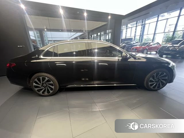 Mercedes-Benz E-class id 4275400 из Китая 8