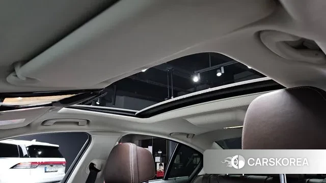 BMW 5 Series (G30) id 3433818 из Кореи 8