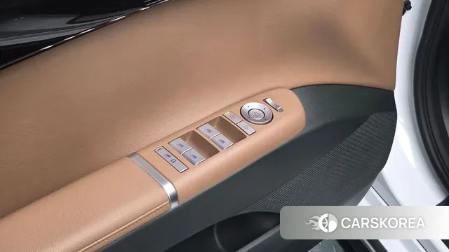 Hyundai Grandeur (GN7) id 3629626 из Кореи 8