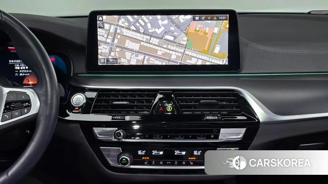 BMW 5 Series (G30) id 4715893 из Кореи 8