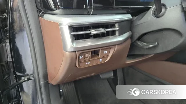 Hyundai Grandeur (GN7) id 3278112 из Кореи 8