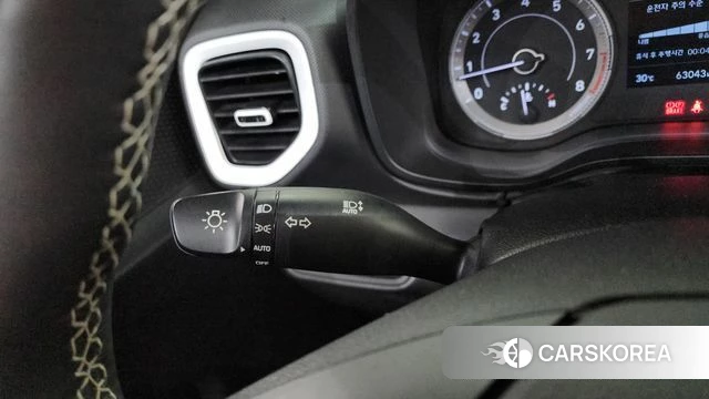 Hyundai Venue id 4717556 из Кореи 8