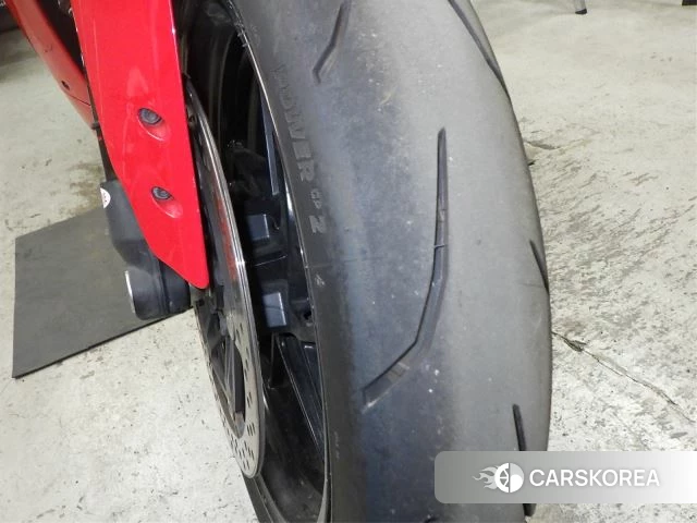 Ducati 1199 PANIGALE id 3946996 из Японии 8