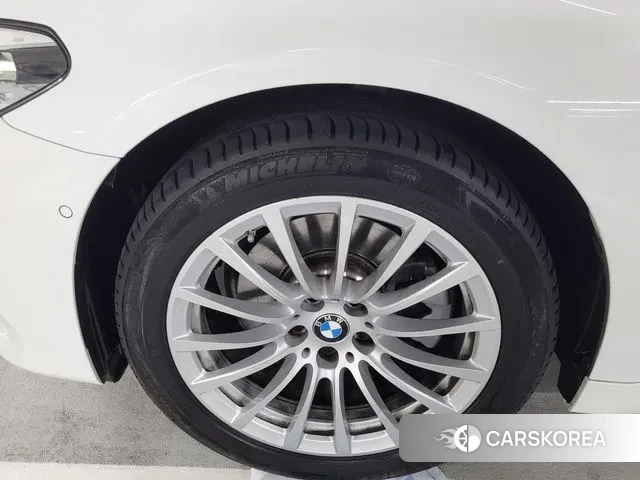 BMW 5 Series (G30) id 3021015 из Кореи 8