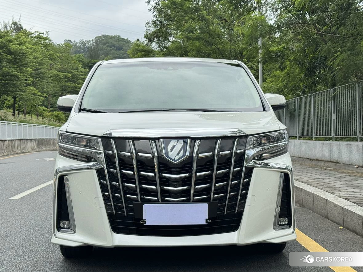 Toyota Alphard id 4461280 из Китая 8