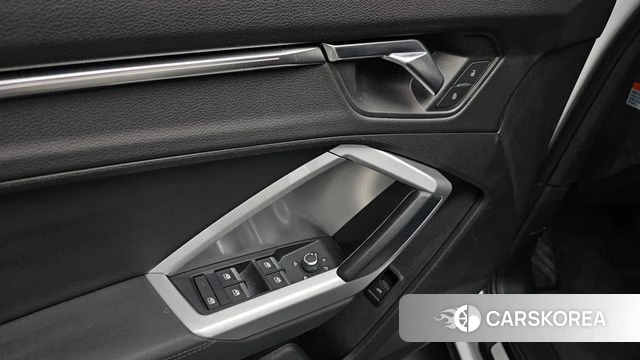 Audi Q3 (F3) id 4542460 из Кореи 8
