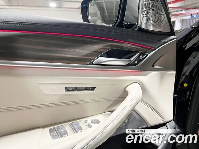 BMW 5 Series (G30) id 2589772 из Кореи 8