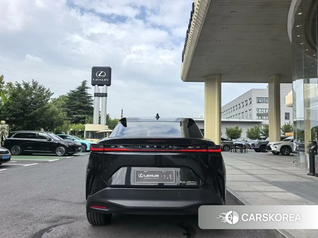 Lexus RZ id 4274198 из Китая 8
