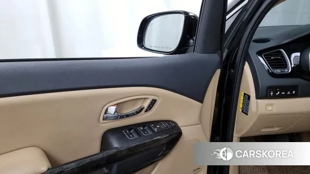 Kia The New Carnival id 3021053 из Кореи 8