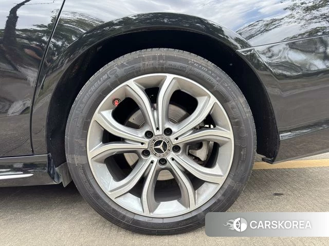 Mercedes-Benz E-class id 3968852 из Китая 8
