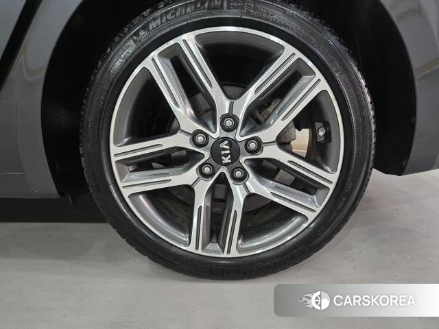 Kia Come New K3 id 3853840 из Кореи 8