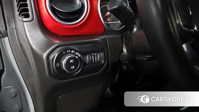 Jeep Wrangler (JL) id 3518393 из Кореи 8