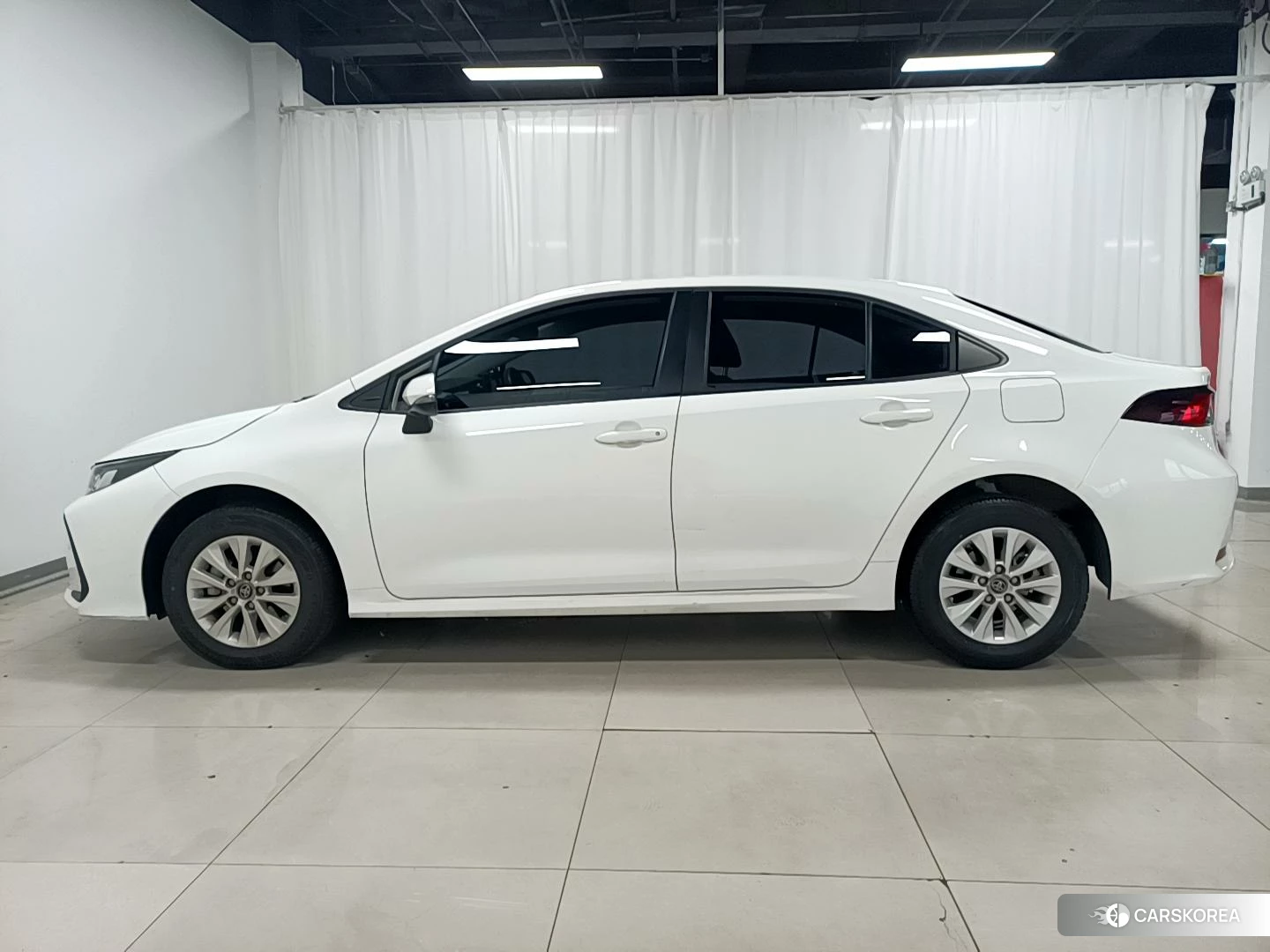 Toyota Corolla id 4426539 из Китая 8