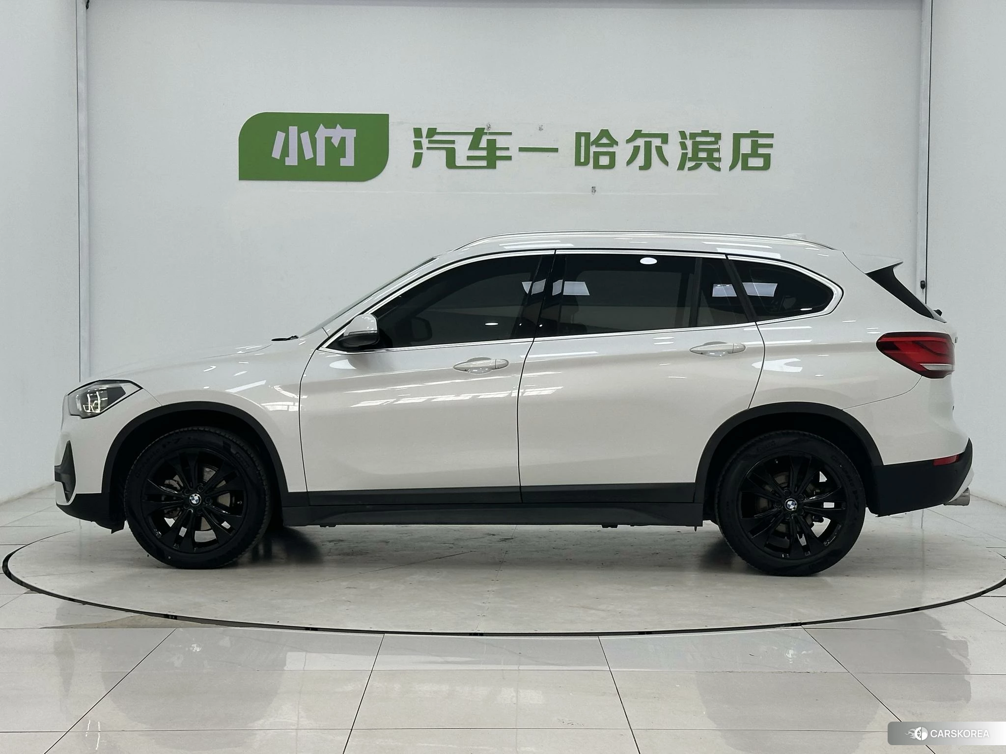 BMW X1 id 4514923 из Китая 8