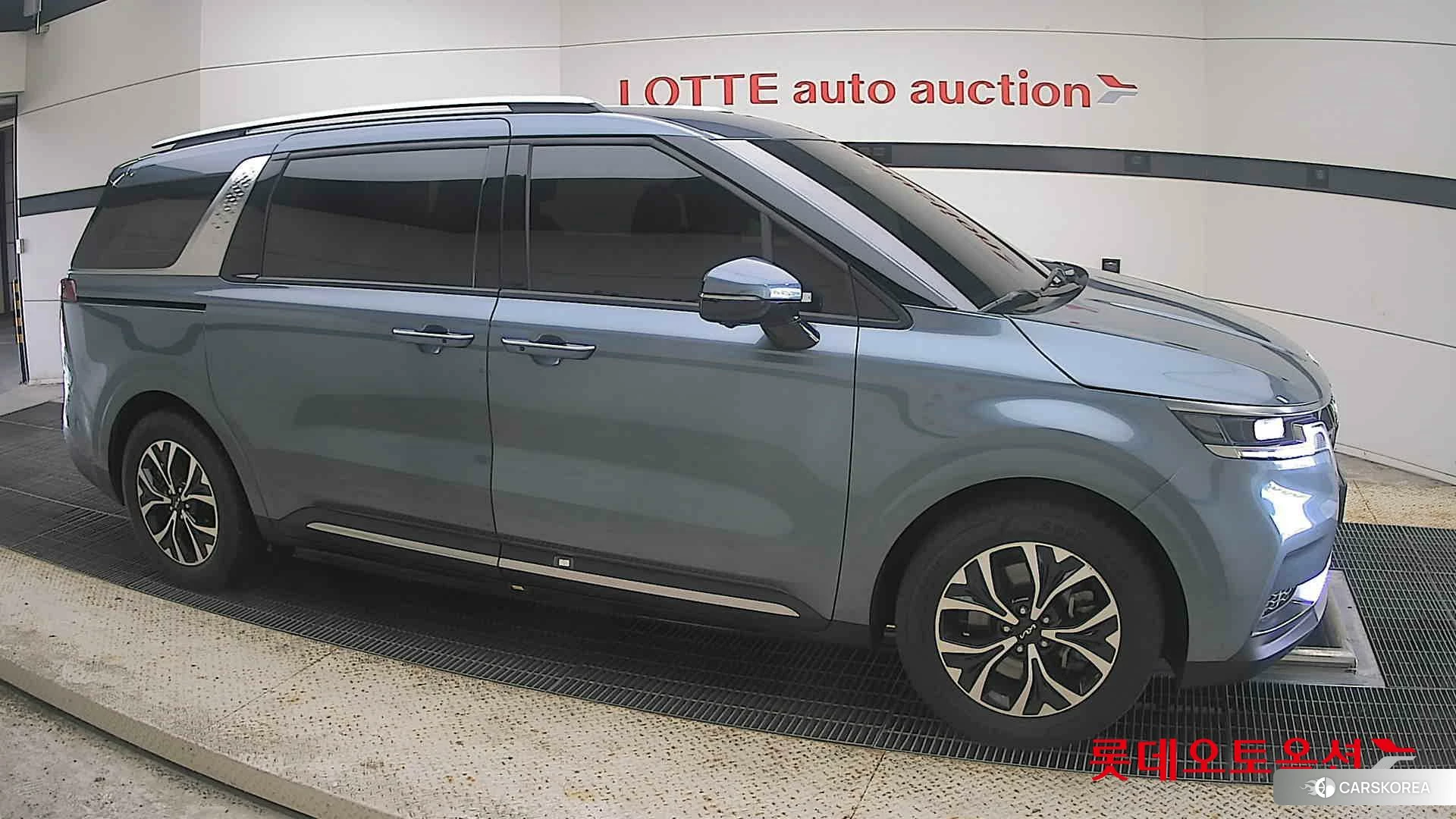 Kia Carnival id 4669077 из Кореи 8