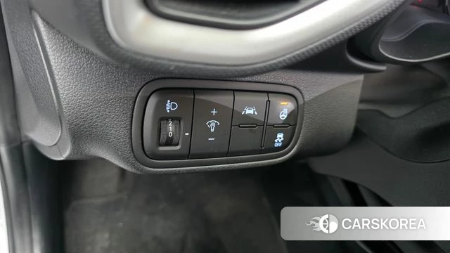 Hyundai Venue id 4573203 из Кореи 8
