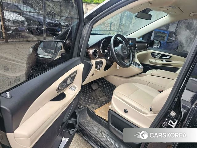 Mercedes-Benz V-class id 4260018 из Китая 8