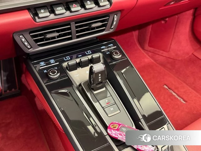 Porsche 911(992) id 4565526 из Кореи 8