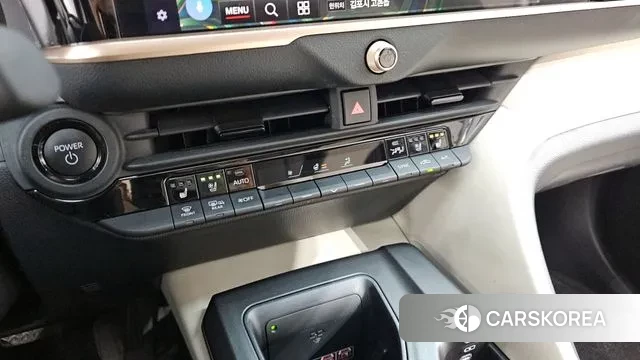 Toyota Crown Crossover id 3726123 из Кореи 8