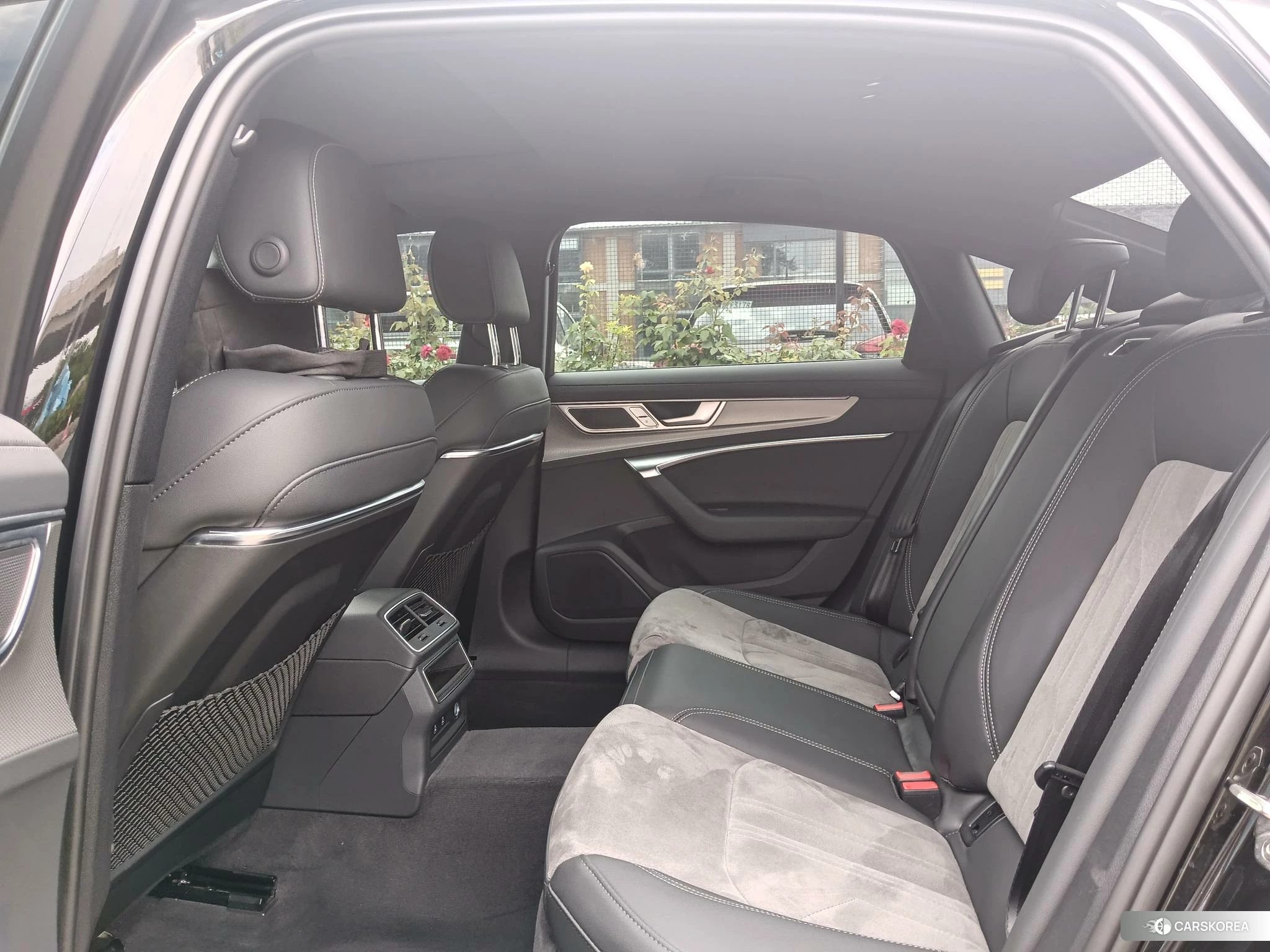 Audi A6L id 4492700 из Китая 8