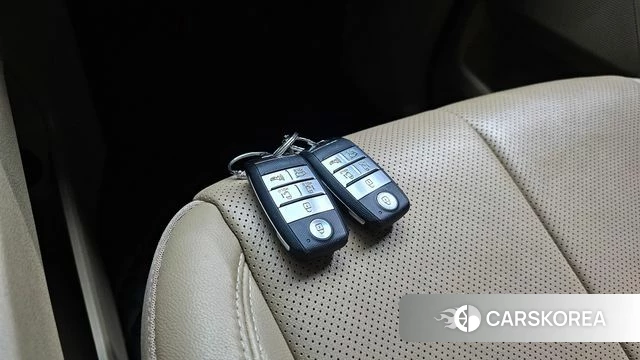 Kia The New Carnival id 4250659 из Кореи 8