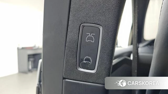 Tesla Model X id 4688711 из Кореи 8