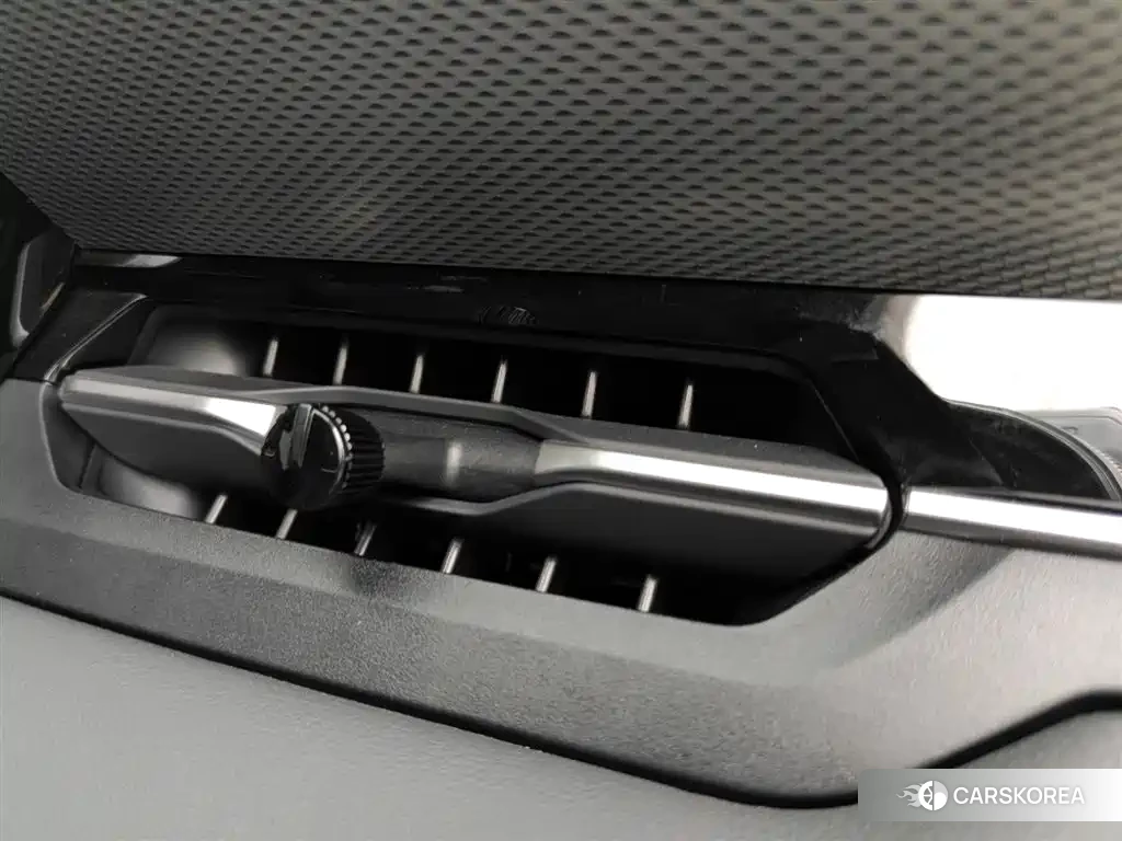 Audi Q6L id 4515283 из Китая 8