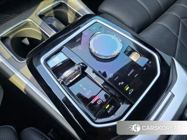 BMW 7 Series (G70) id 3560606 из Кореи 8