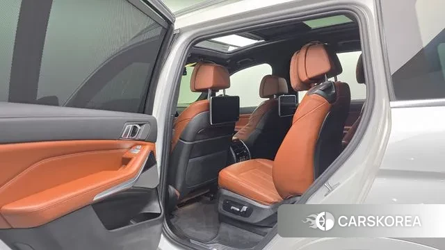 BMW X7 (G07) id 3697647 из Кореи 8