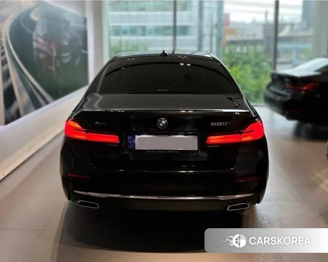 BMW 5 Series (G30) id 3610554 из Кореи 8