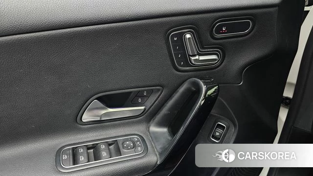 Mercedes-Benz A-Class W177 id 4384183 из Кореи 8