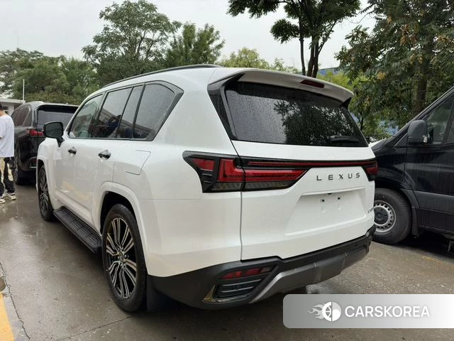 Lexus LX id 4275851 из Китая 8