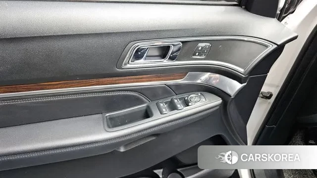 Ford Explorer id 3095868 из Кореи 8