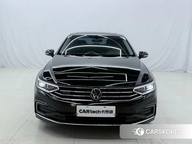 Volkswagen Magotan PHEV id 4367458 из Китая 8