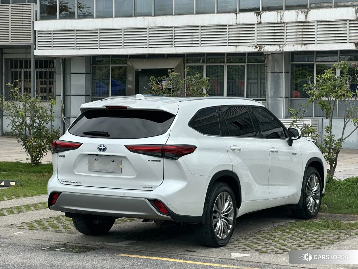 Toyota Highlander id 4454372 из Китая 8