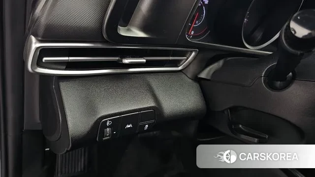 Hyundai Avante (CN7) id 3615736 из Кореи 8