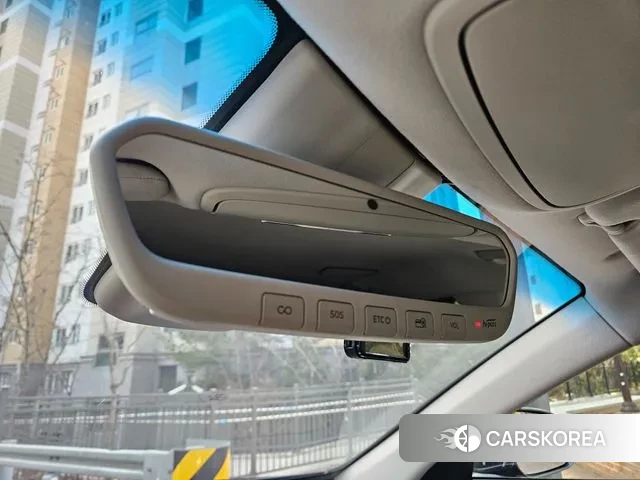 Genesis G90 id 3692592 из Кореи 8