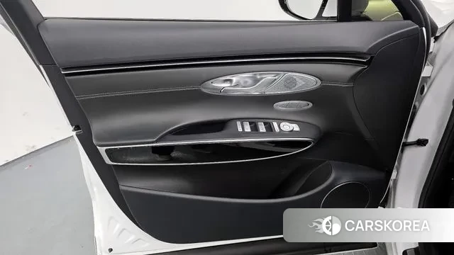 Genesis GV70 id 3395449 из Кореи 8