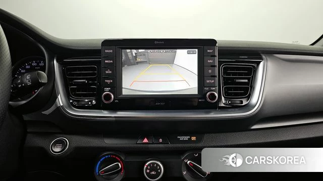 Kia Stonic id 3845021 из Кореи 8