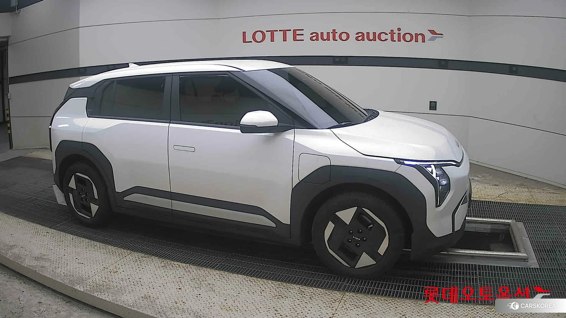 Kia EV3 id 4902360 из Кореи 8