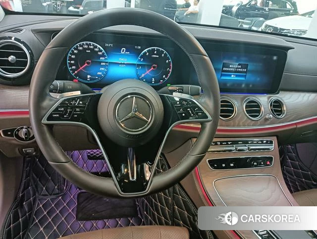 Mercedes-Benz E-class id 4276811 из Китая 8