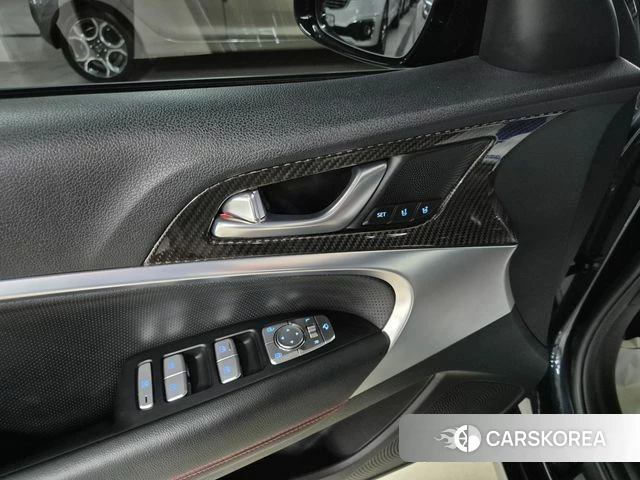 Genesis The New G70 id 4389334 из Кореи 8