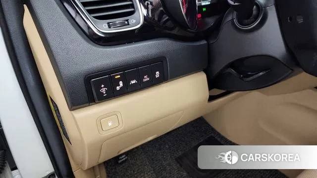 Kia All New Carnival id 3034373 из Кореи 8