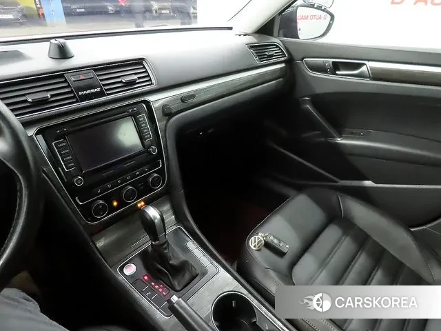 Volkswagen The New Passat id 3718534 из Кореи 8