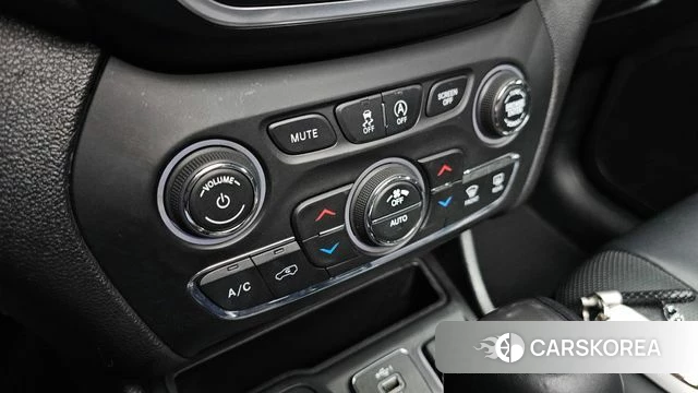 Jeep Cherokee (KL) id 4180397 из Кореи 8