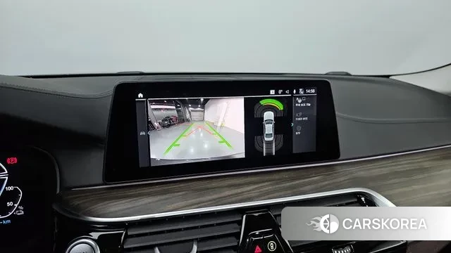 BMW 5 Series (G30) id 3379788 из Кореи 8